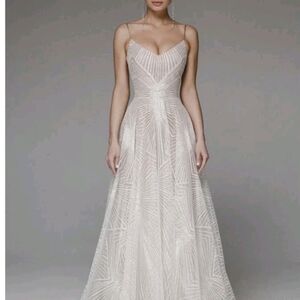 Sophisticated Cream Wedding Dress by Lemalaya size M NWT